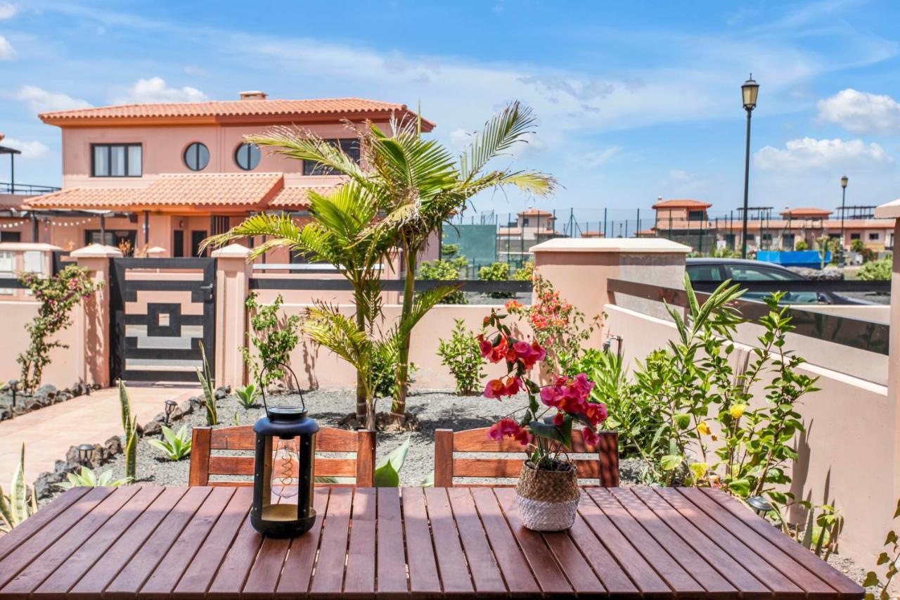 Villa Fenix - Oasis In Natural Reserve Лахарес Екстериор снимка