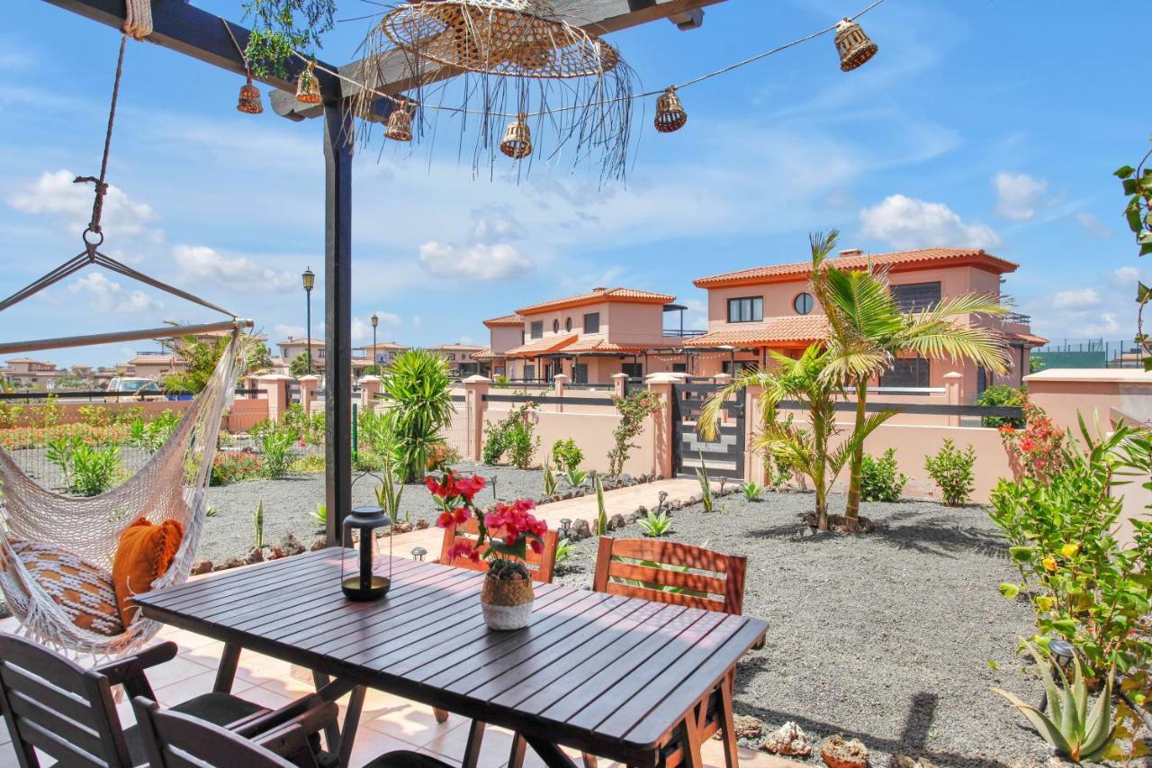 Villa Fenix - Oasis In Natural Reserve Лахарес Екстериор снимка